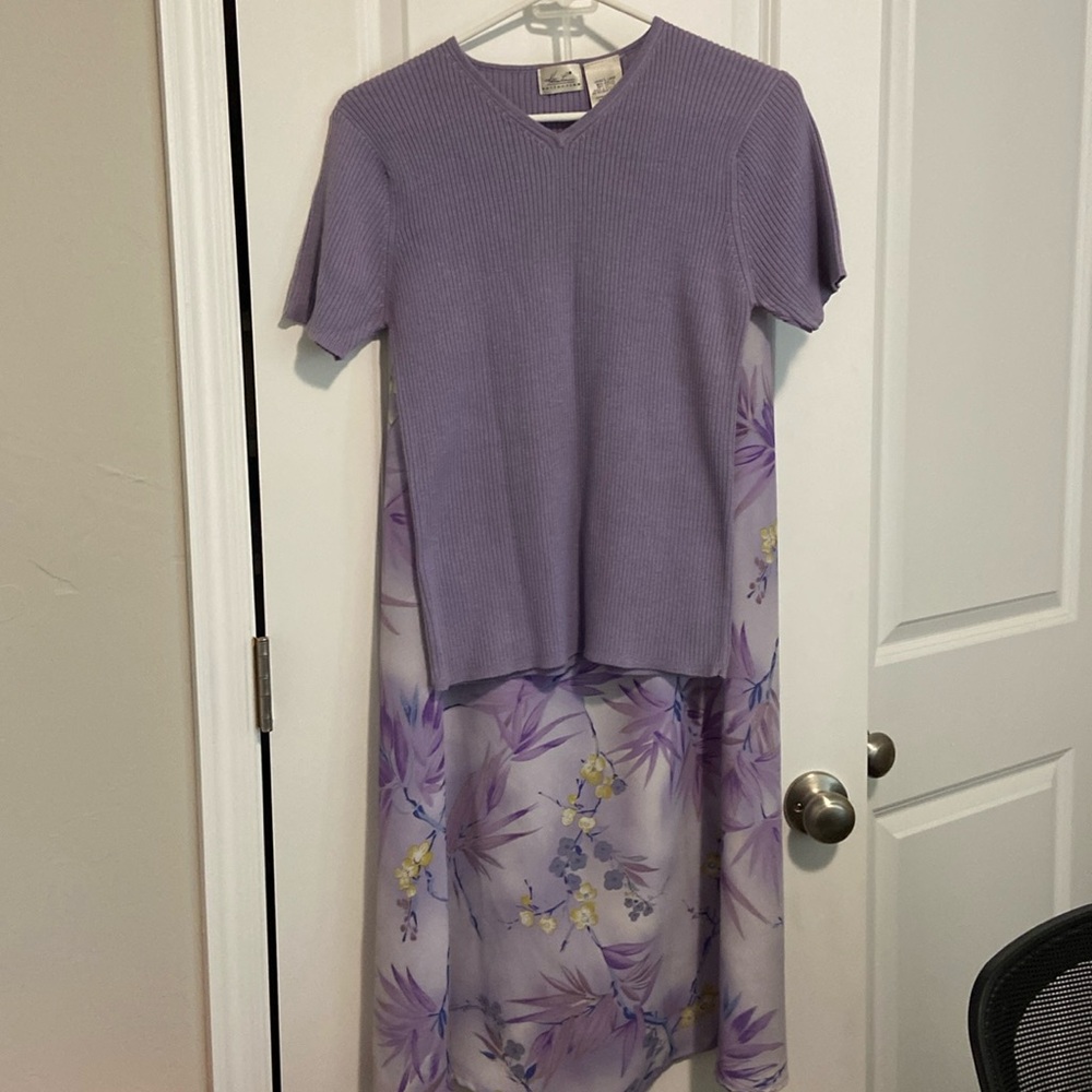 Short sleeve sweater with matching skirt